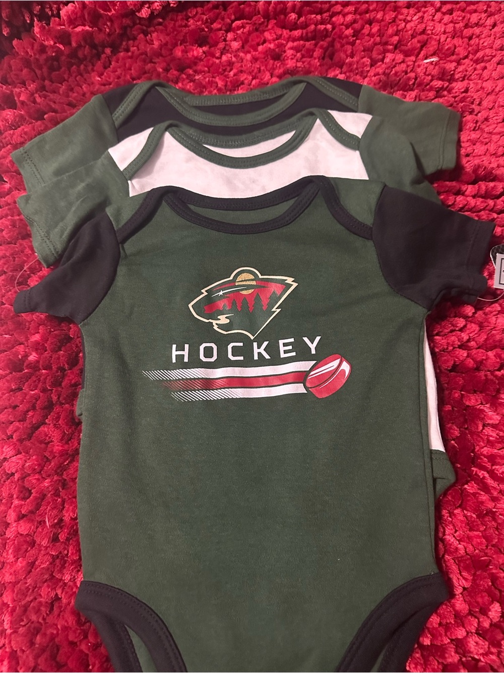 NHL Green & Black Minnesota Wild Hockey Baby Bodysuit Set
